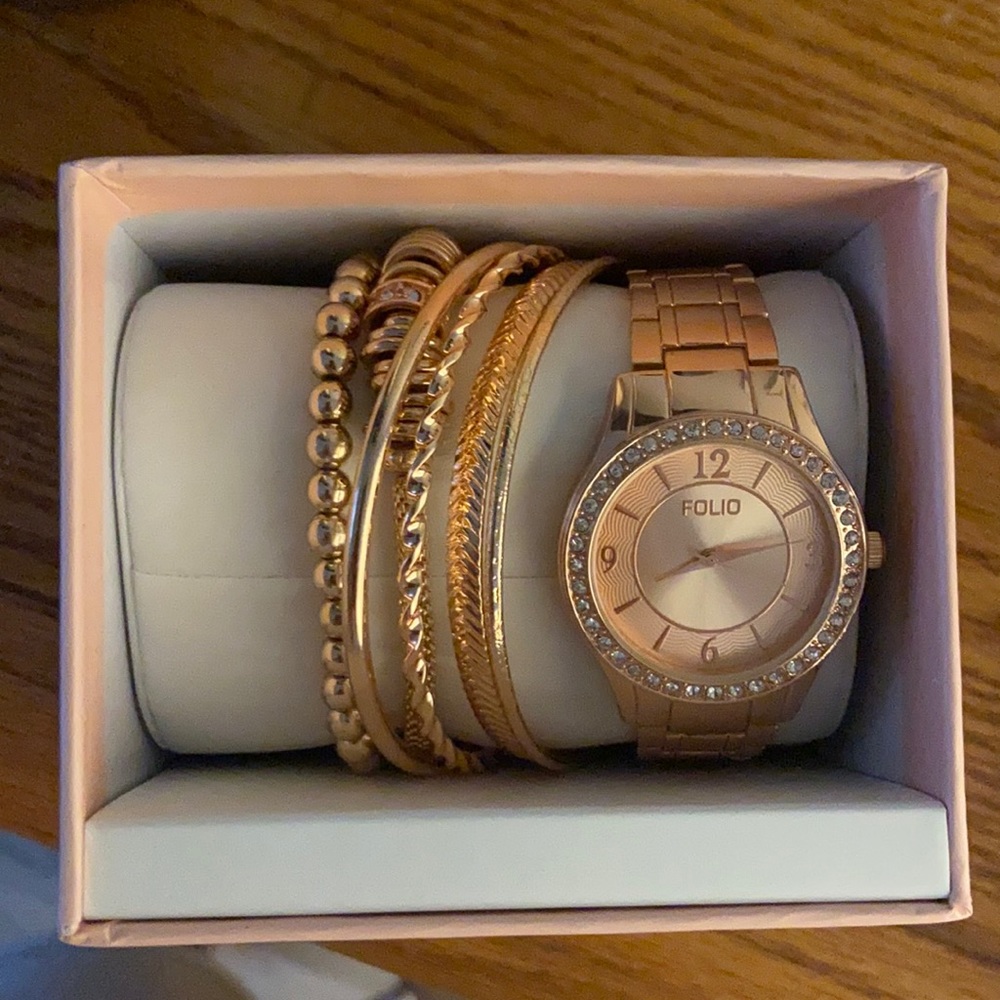 Watch & bracelet set